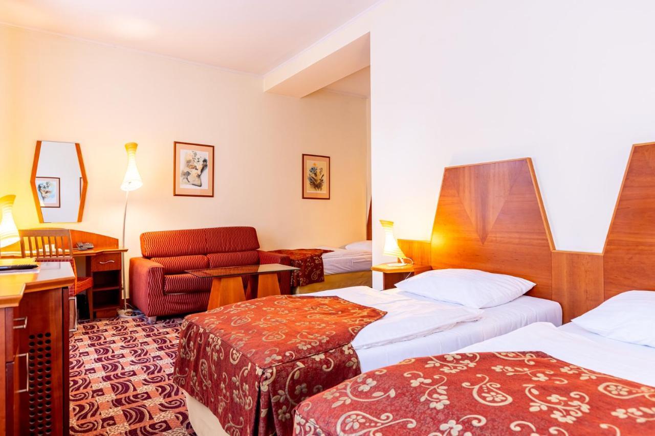Grandhotel Zvon מלון 4*