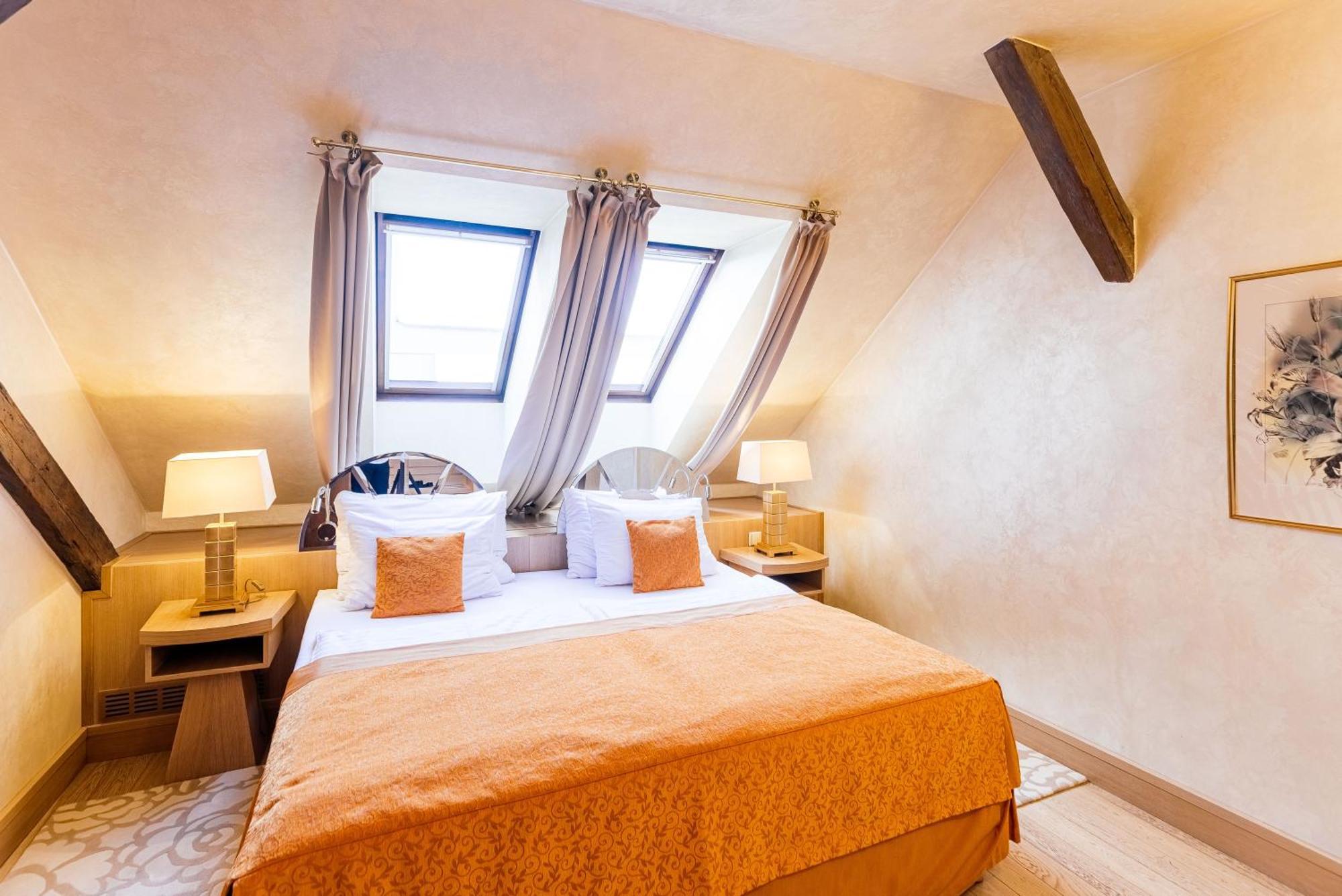 Hotel Grandhotel Zvon 4*