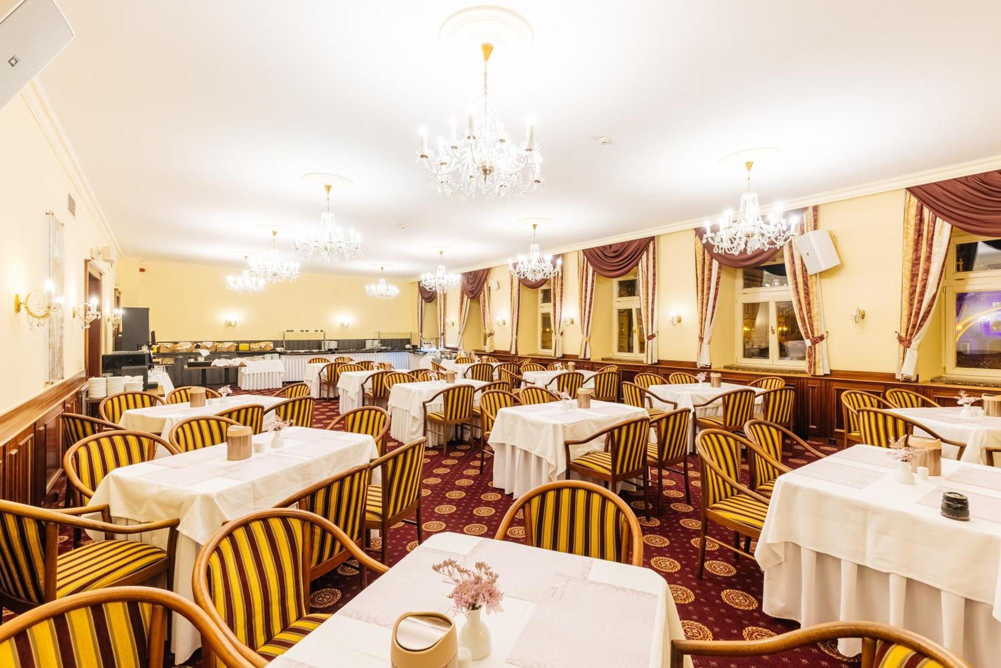 Grandhotel Zvon 4*